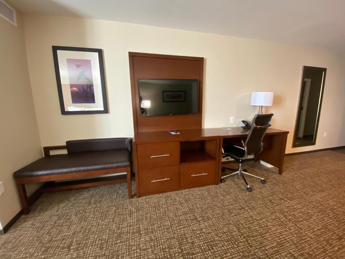 Comfort Suites Midland West Extérieur photo